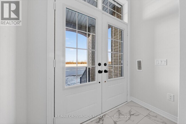 Photo - 2956 Peter Matthews Dr