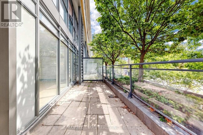 Photo - 110 Fort York Blvd