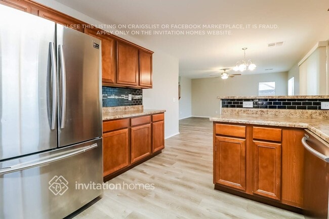 Photo - 16527 W Maricopa St