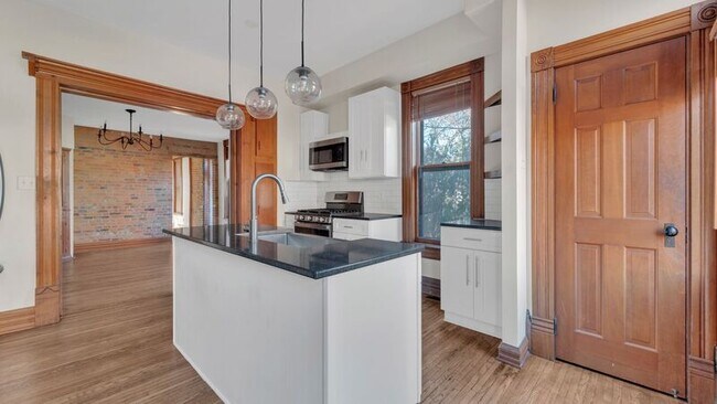 Photo - 129-131 Sycamore Street Unidad 129