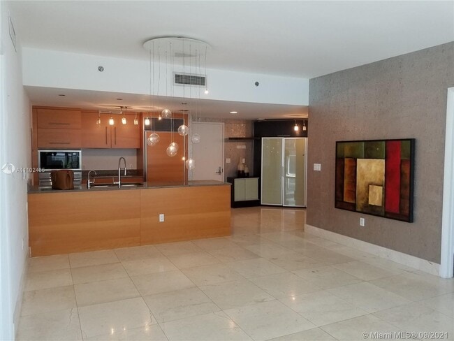 Photo - 475 Brickell Ave Unidad 1610
