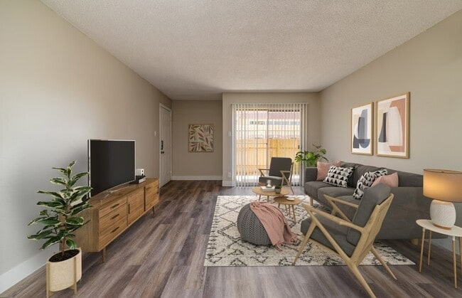 2 Bedroom Reno - Living Room - Tesota Morningside