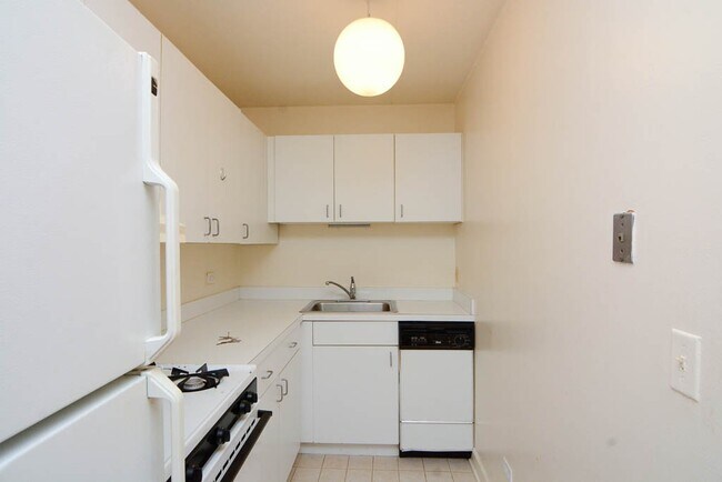 Photo - 622 W Wellington Ave Unit 7