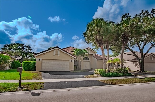 Photo - 7440 NW 65th Ln
