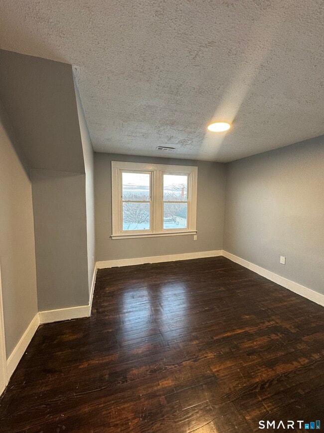 Photo - 10 Lester St Unit 3