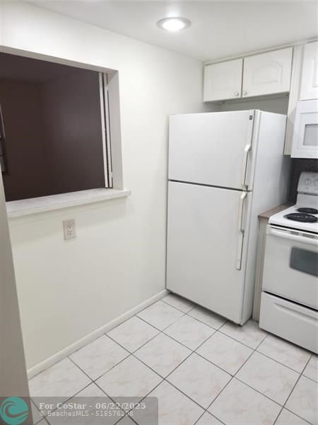 Photo - 218 Farnham J Unit 218