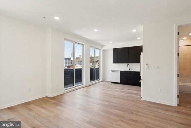 Photo - 225 N 12th St Unit 602