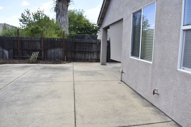 Photo - 2360 Lockton Dr