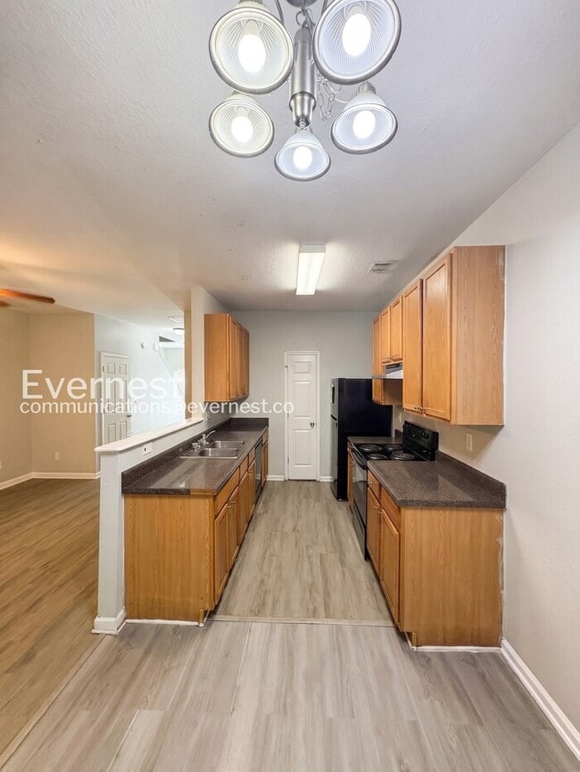 Photo - 7130 Brookview Way