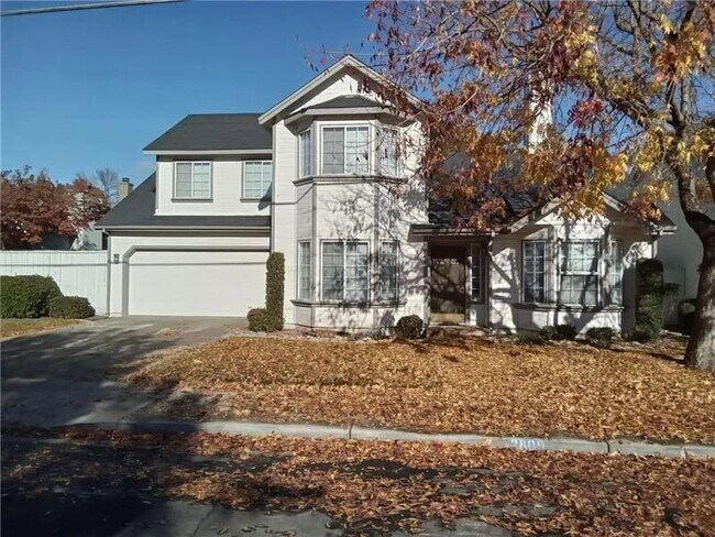 3 bedroom, 3 bathroom Modesto home for rent - 3 bedroom, 3 bathroom Modesto home for rent