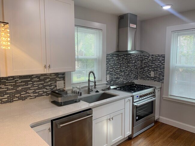 Photo - 318 Concord Ave Unidad NA