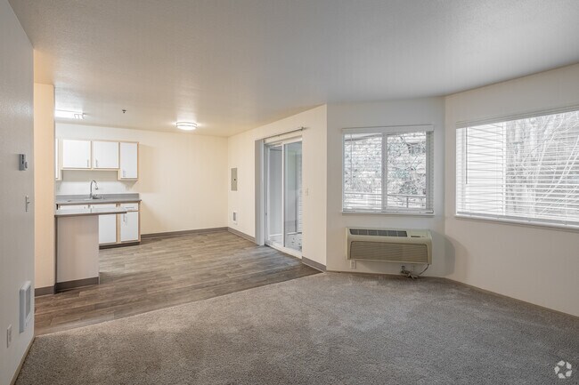 1BR, 1BA - 831SF - Living Room
