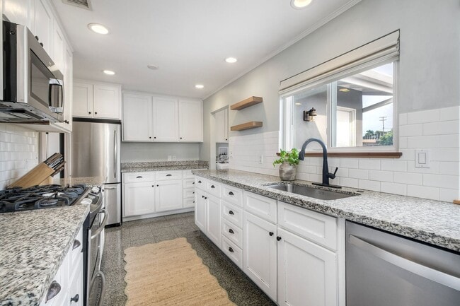 Photo - 3Bed/1Bath Charming Home in South Oceanside~ Moreno