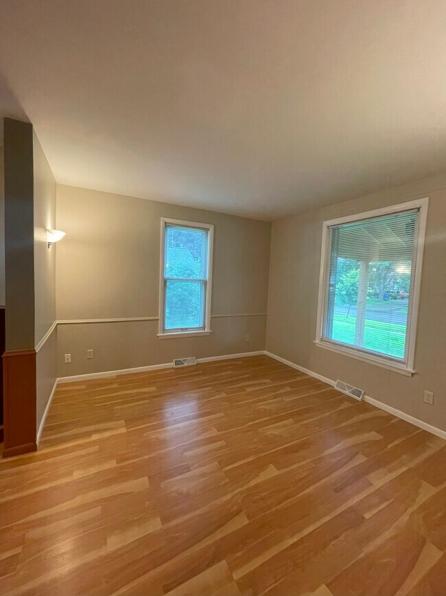 Living Room_1 - 1721 Taylor Ave W