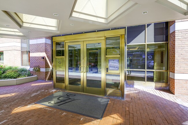 Photo - 2301 N St NW Unit 310