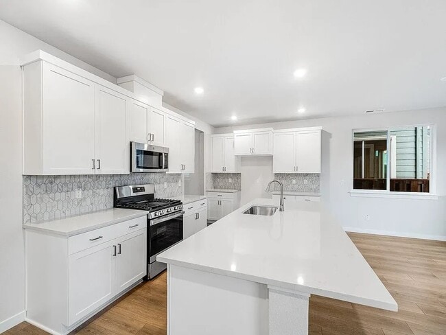 Photo - 18990 SW Eureka Ln
