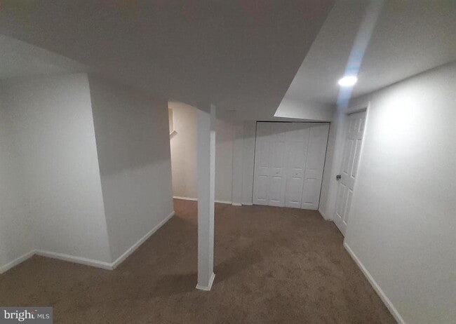 Photo - 10 Prestwick Square