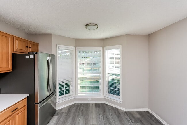 Photo - 6841 Prairie Hill Rd N