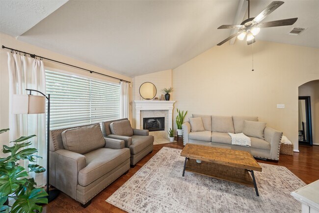 Photo - 135 S Delta Mill Cir
