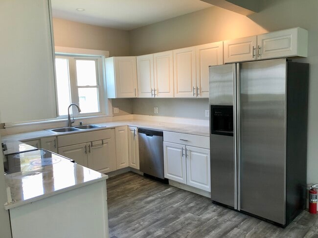 Photo - 141 Peltoma Ave Unit 1