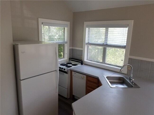 Photo - 2102 Townes Ln Unit B