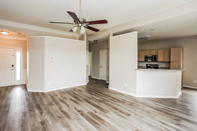 Photo - 11878 Meadhaven Dr