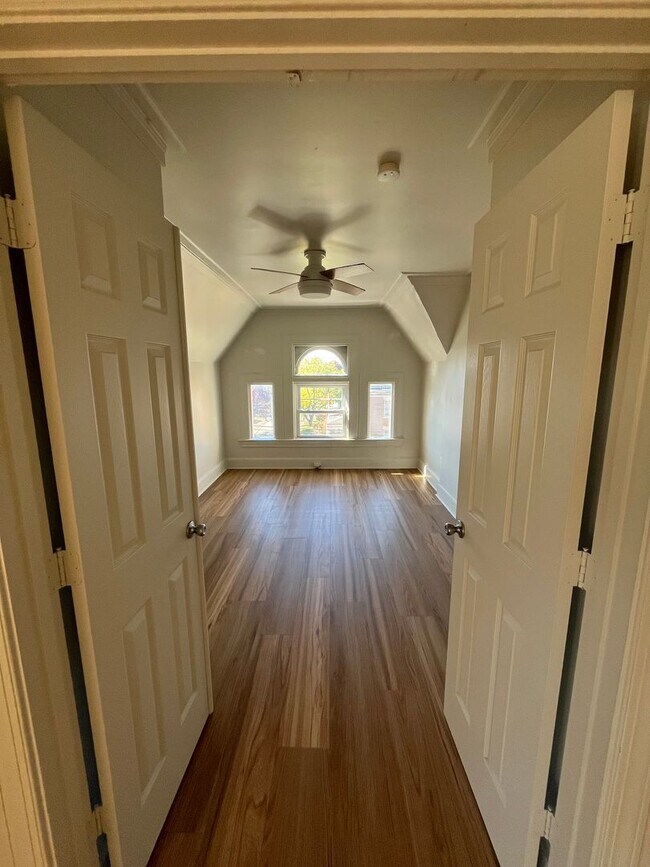 Photo - 3700 Brighton Rd Unidad 3