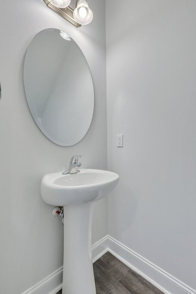 Photo - 329 Gov Gwinnett Way