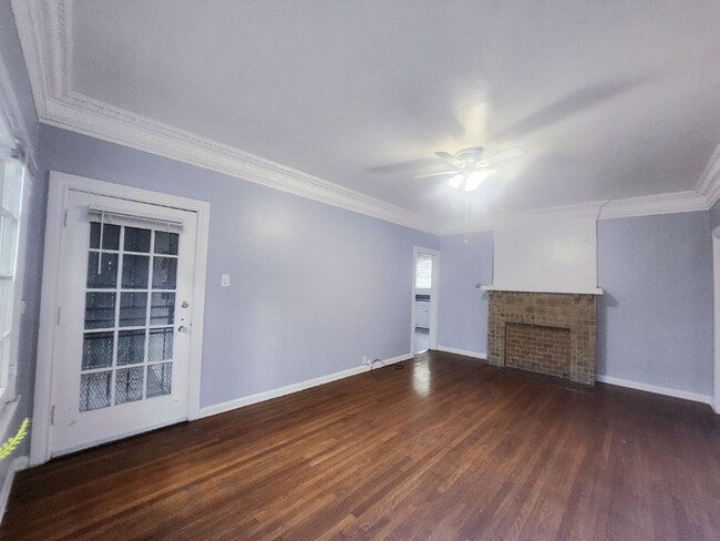 Photo - 4023 W 6th St