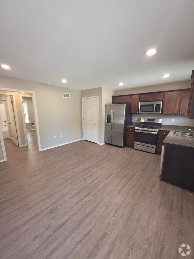 Building Photo - 1026 S Ithaca Ave Unit 4 Rental