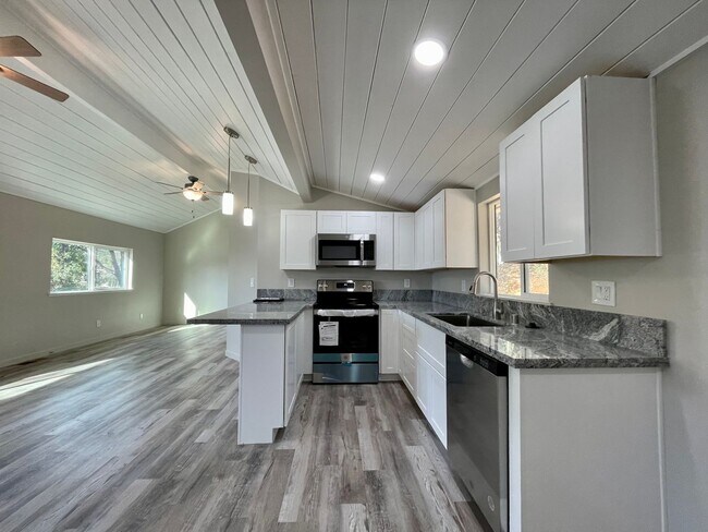 Photo - 12909 La Barr Mdws Rd