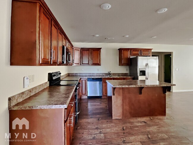 Photo - 311 E Thurman St