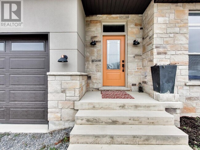 Photo - 6 Renfield St