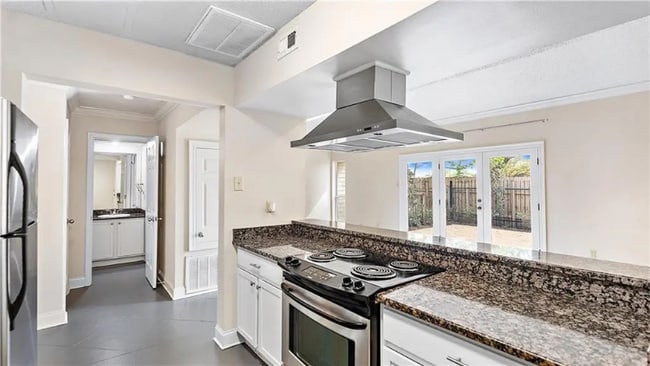 Photo - 351 Jackson Ave