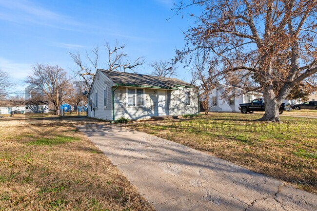 Photo - 224 Grover Ave