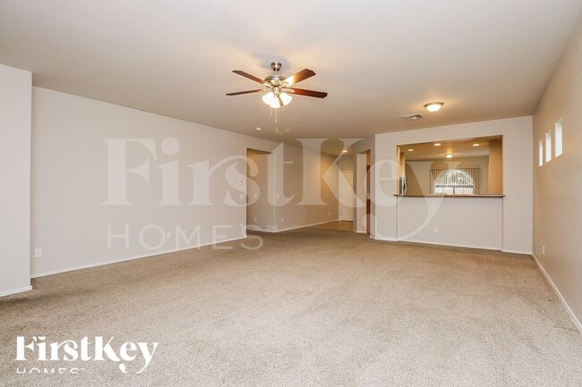 Photo - 8811 S 57th Ln