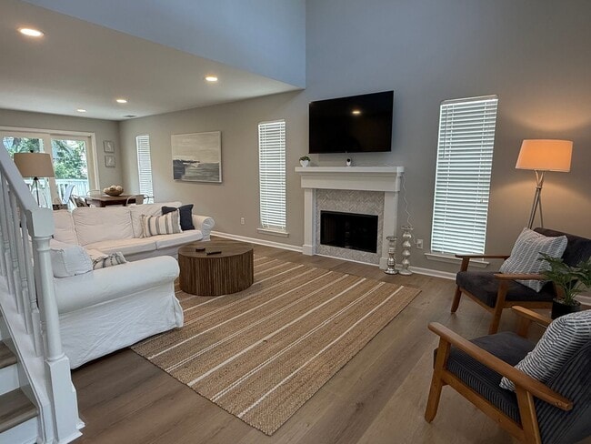 Photo - 10 Cobblestone Ct