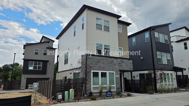 Photo - 11014 E Hinsdale Cir