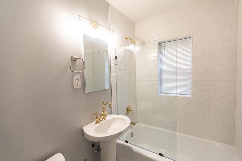 Photo - 3457 Holmes St