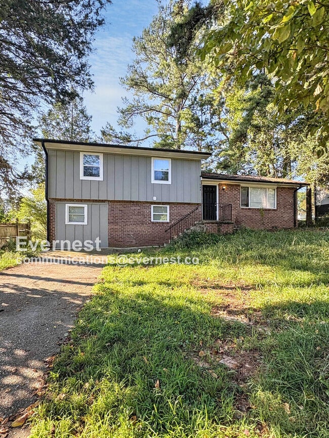 Building Photo - 193 W Canterbury Dr Rental