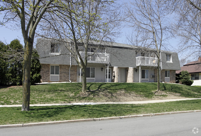 South Shore Point - South Shore Point Apartments