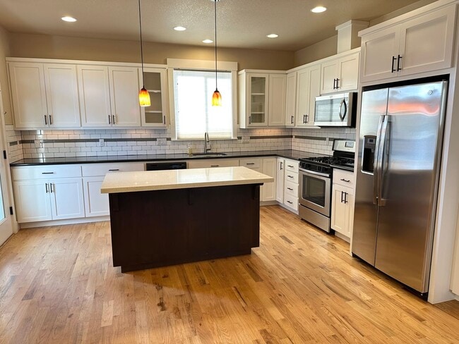 Photo - Super Cute 3 Bedroom with Bonus/Office in SE Portland Home!