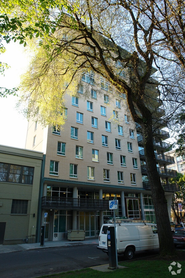 Photo - Richard L. Harris Building