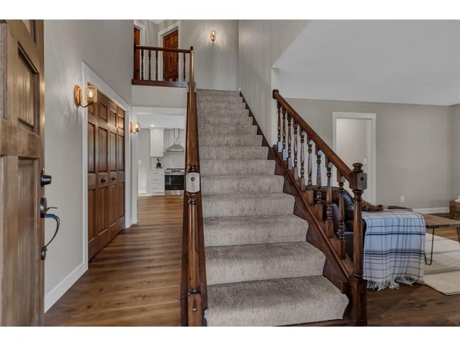 Photo - 501 Riverside Ave N