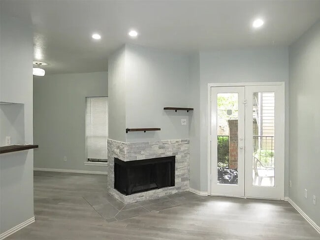 Building Photo - 4715 N Galloway Ave Rental