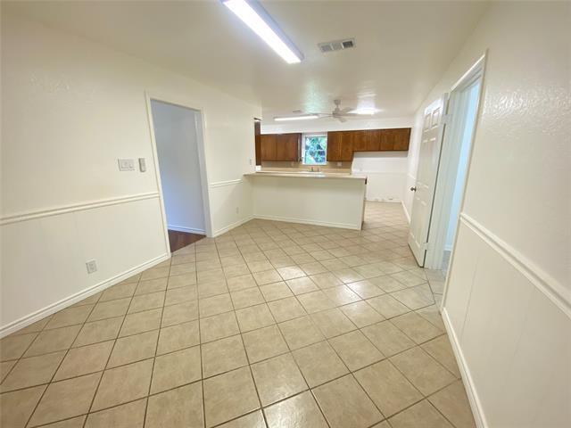 Photo - 470 W Purnell St