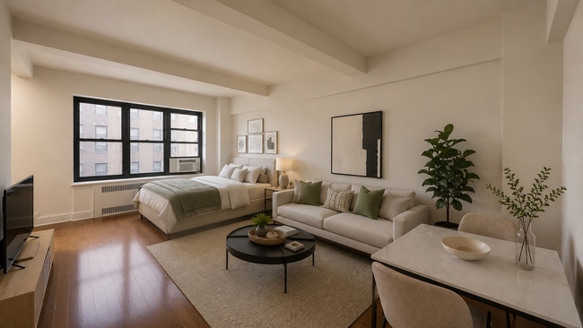 Photo - 122 E 55th St