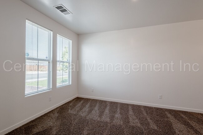 Photo - 4 bedroom, 2 Bath Home in the Desired Sout...