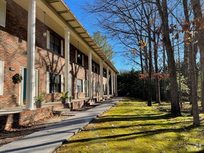 Building Photo - City of Alcoa 37701 - 2 Bedroom Townhome w...