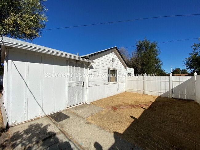 Building Photo - AVAILABLE February - Secluded 1 Bedroom 1 bath Home in Atascadero